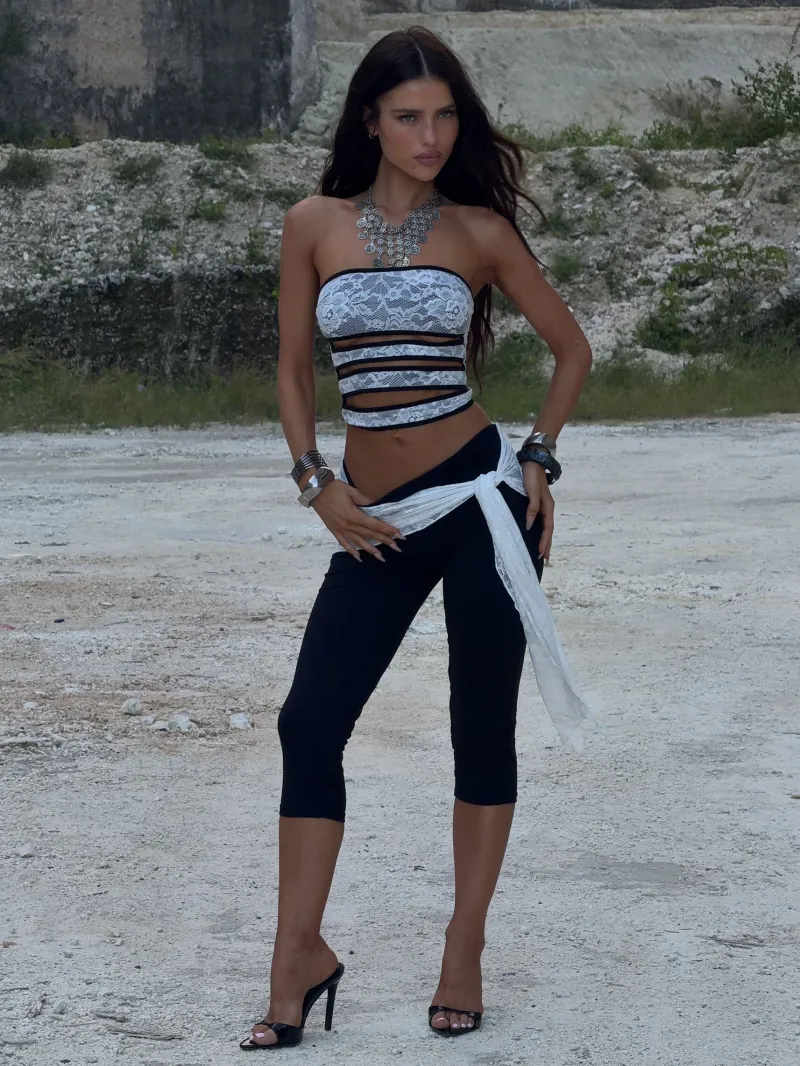 WHITE CUTOUT STRAPLESS CROP TOP - Image 4