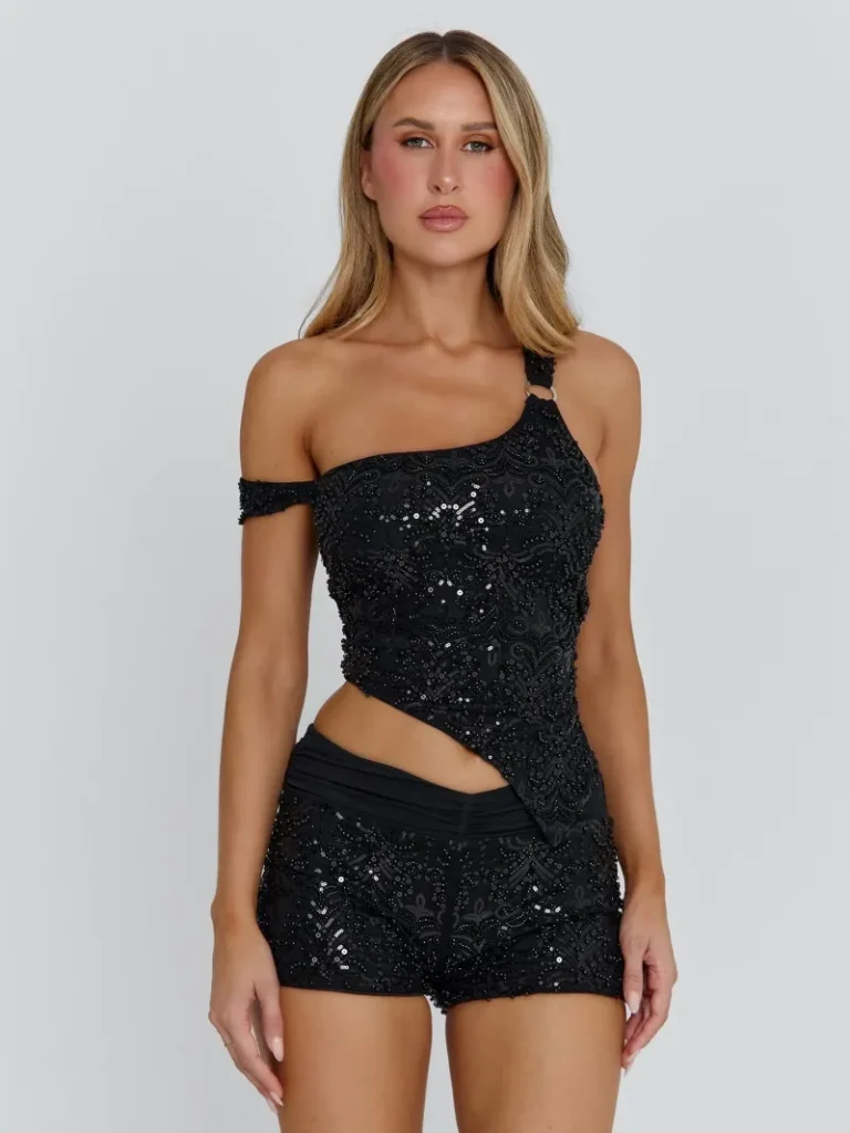 BLACK OPEN BACK ASYMMETRIC CROP TOP