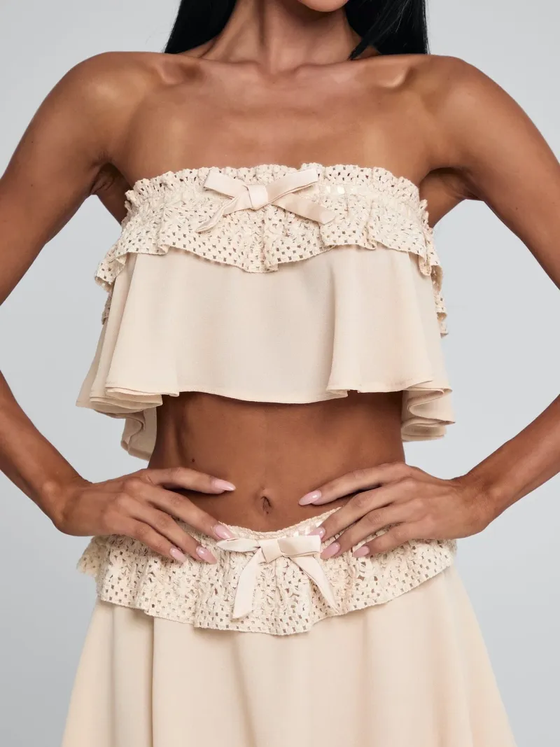 BEIGE STRAPLESS RUFFLE CROP TOP - Image 3