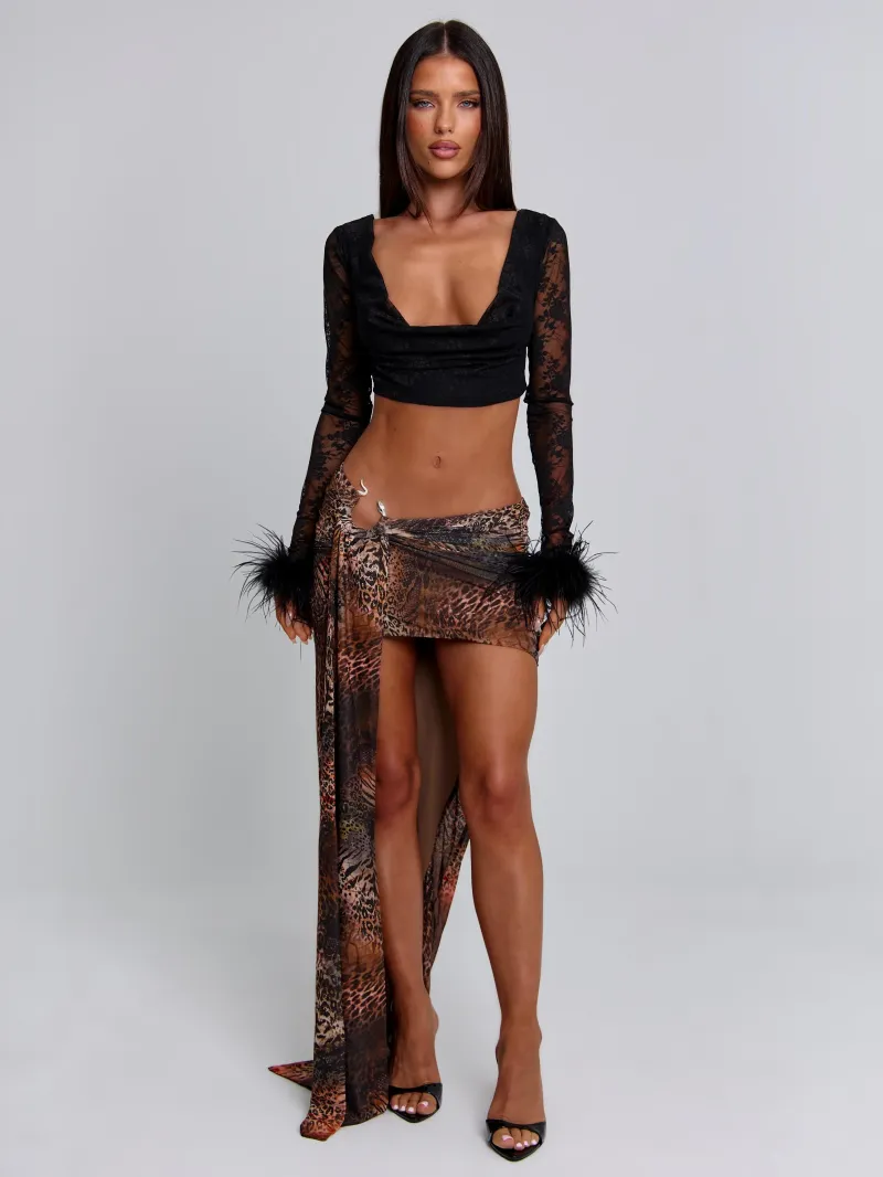 BLACK BACKLESS COWL CROP TOP - Image 4