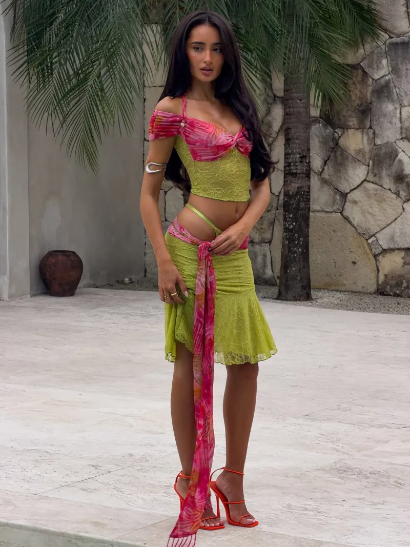 HALTER BEADED TIE DETAIL CROP TOP - Image 3