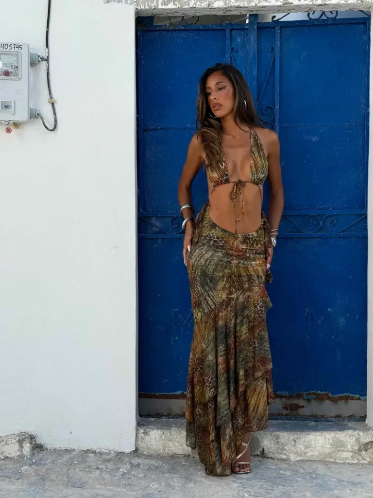 HALTER TIE DETAIL MAXI DRESS
