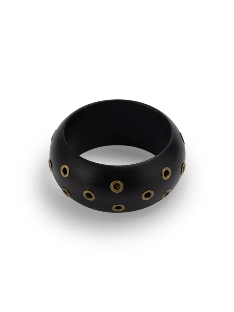 BLACK BANGLE